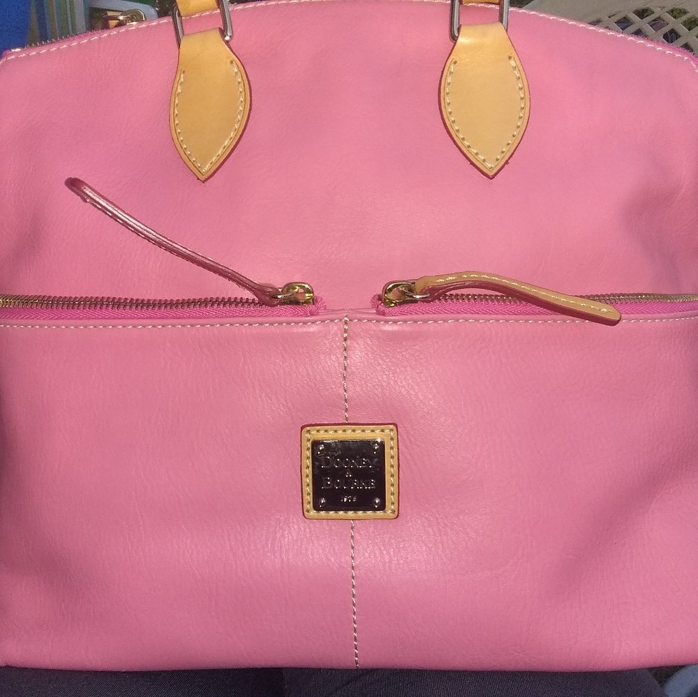 Brand new Dooney purse